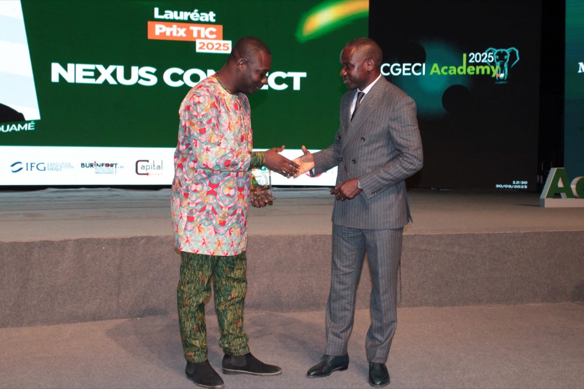 Remise du Prix NTIC 2025 à Nexus Connect sur scène